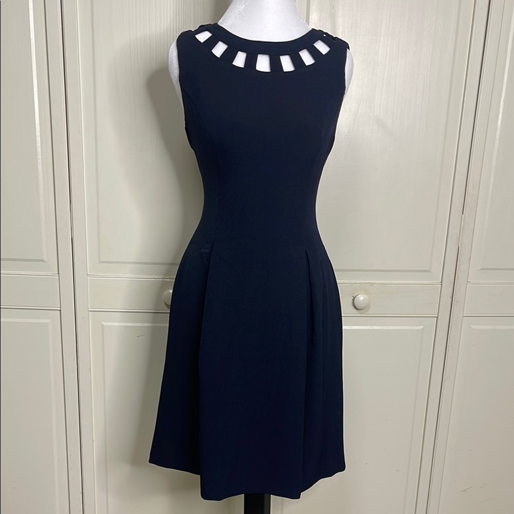 Eliza J Women’s Navy A-Line Sleeveless Cut-Out Neck Short Dress Women’s Sz 4